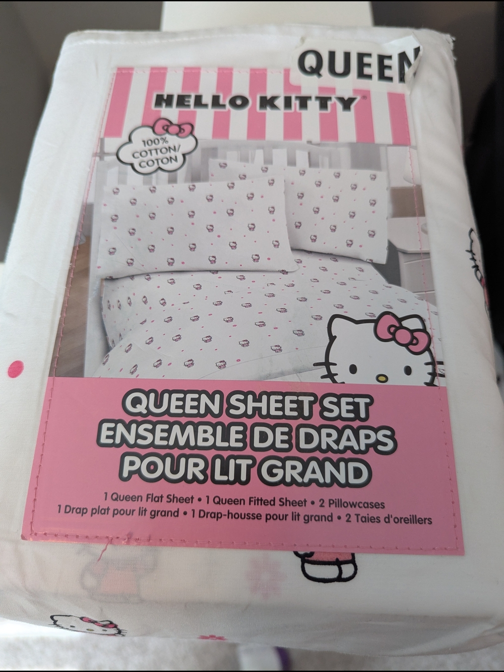 Hello Kitty Queen Sheet Set in White and Pink Accents